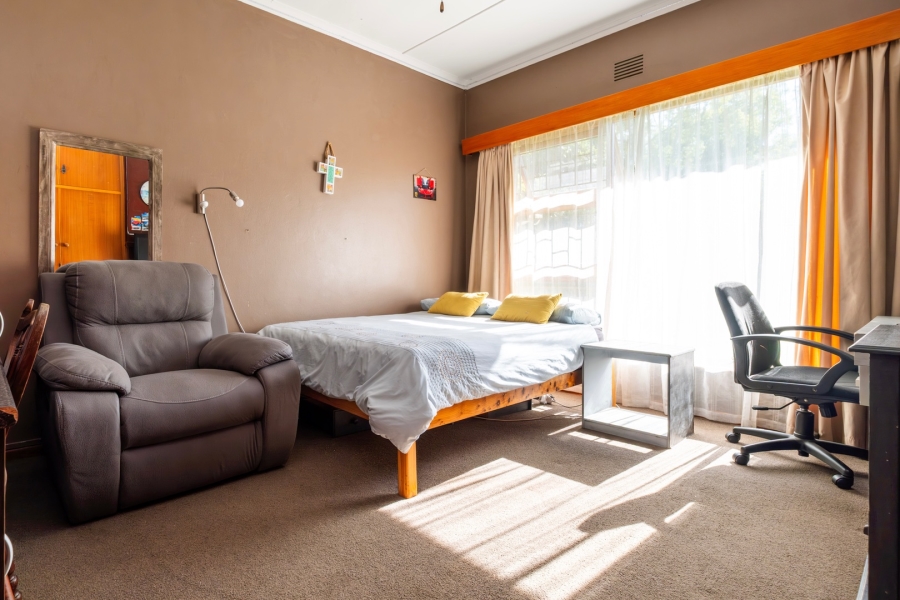 4 Bedroom Property for Sale in Bergsig Western Cape